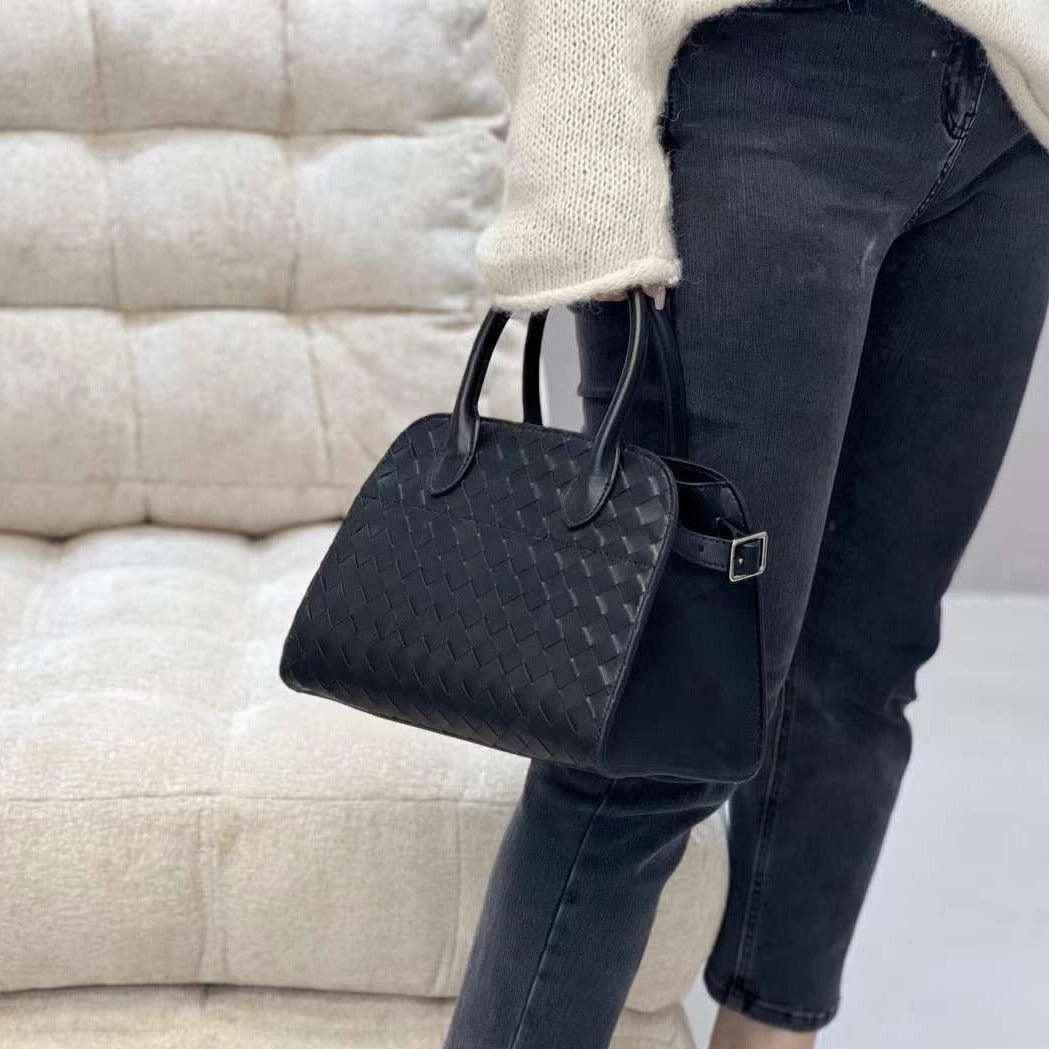 Work Utility Comfort Fit Sheepskin Leather Woven Bag, Women Lambskin Leather Handbag, Luxury Designer Bag, Italian Leather Classic Crossbody Bag, Minimalist Leather Purse