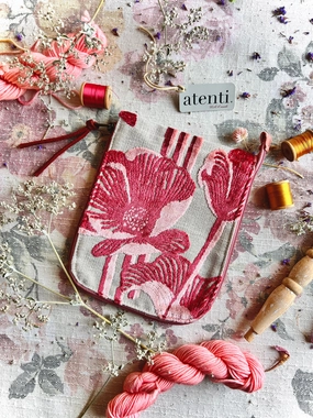 Casual Carry City Fashion Lalique Circular Needle Case