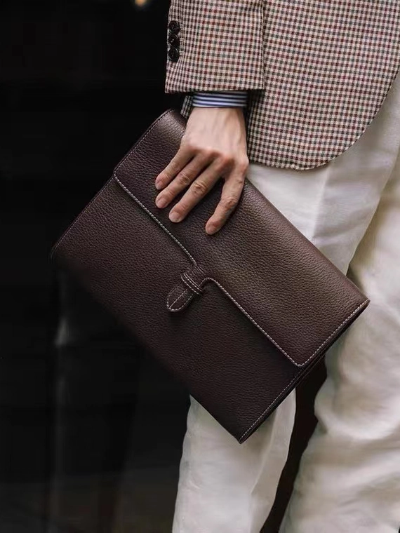 Practical Functionality Custom Men??s and Women??s Leather Clutch Bag, Handmade Full Grain Togo Leather Business Handbag with 42 Color Options