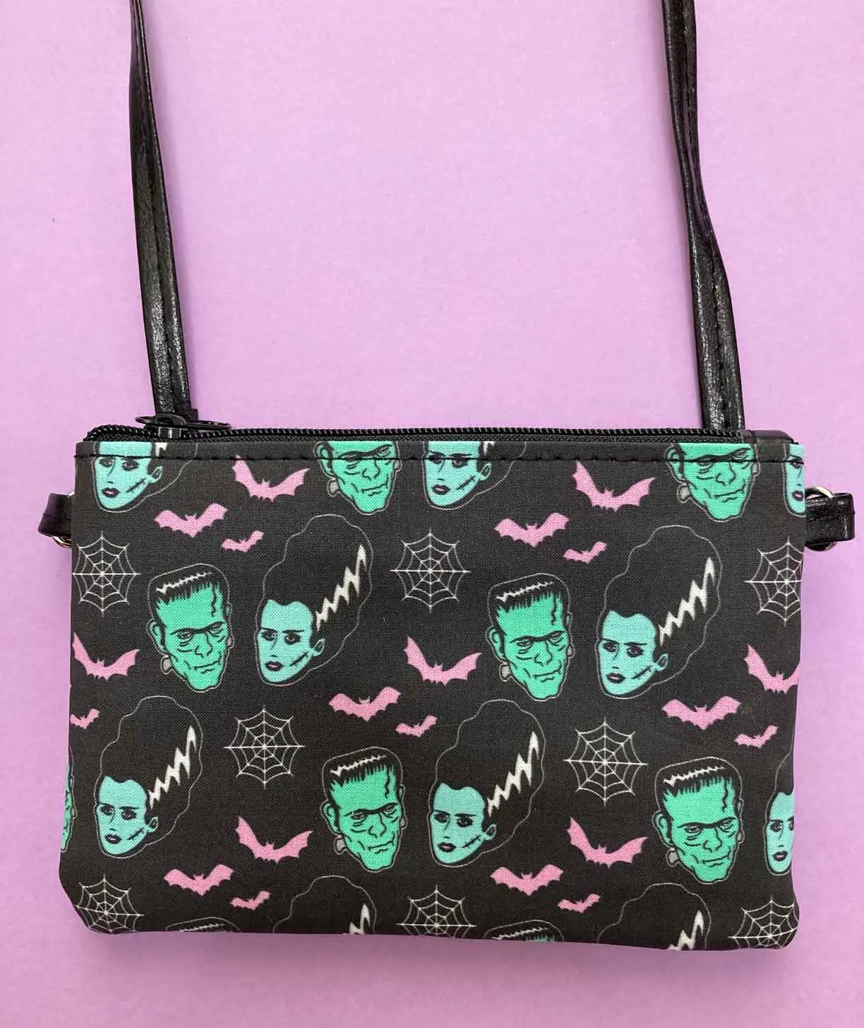 Spooky Crossbody Bags Simple Elegance Smart Organizer