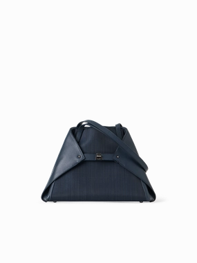 Daily Essentials Ai Small Shoulder Tote