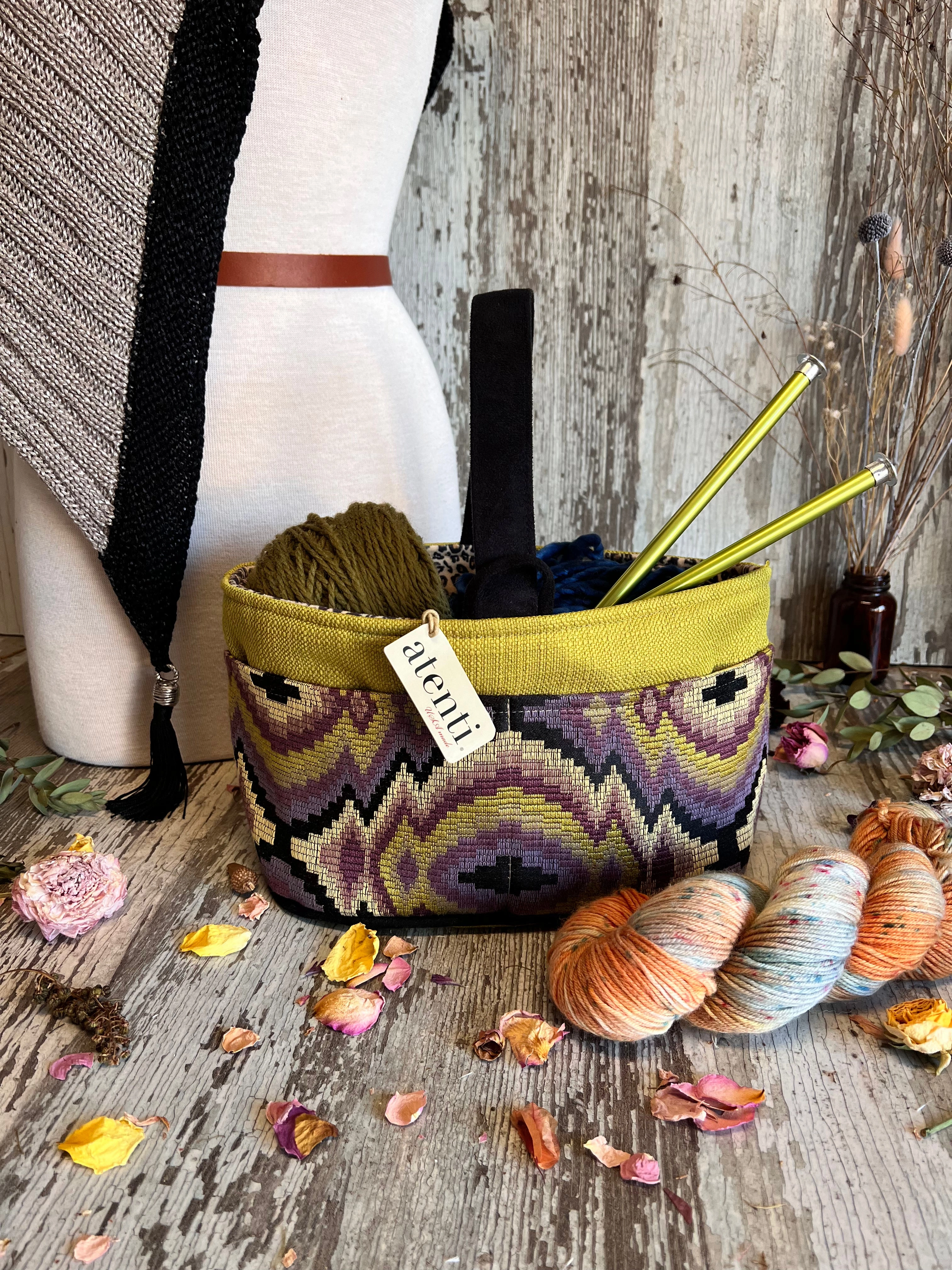 City Walk Luxury Outfit Ziggy Purple Caddy