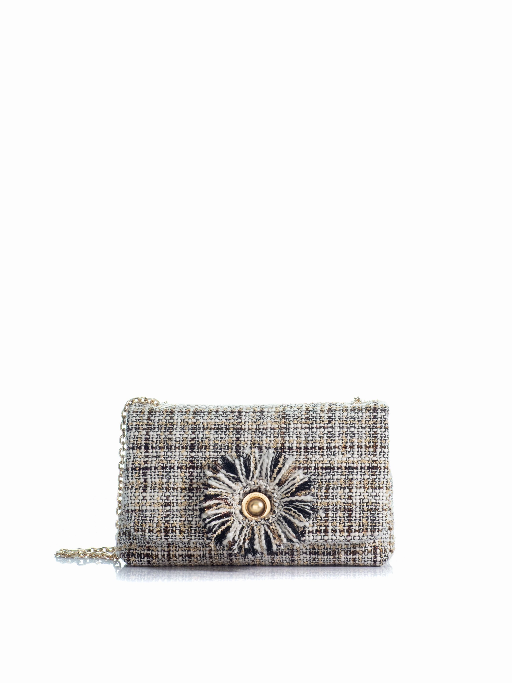 The Melody 2.0 Minimal Outfit