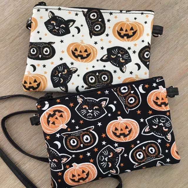 Airport Journey Quality Texture Trick or Treat Pumpkins & Cats Crossbody Pouch Bag