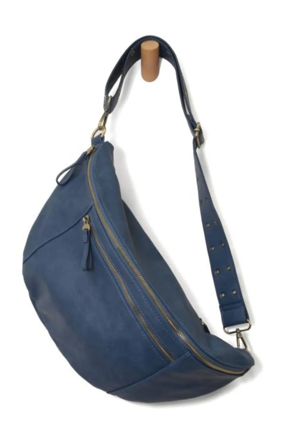 Classic Travel Premium Finish Mel Large Sling/Crossbody Bag
