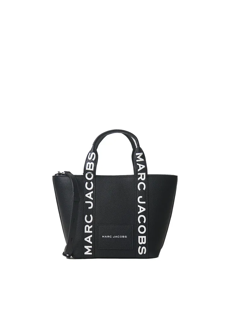 Minimal Gear Keeps your items organized and secure without extra bulk Marc Jacobs Small Tote Bag In Black 4P5HTT023H01