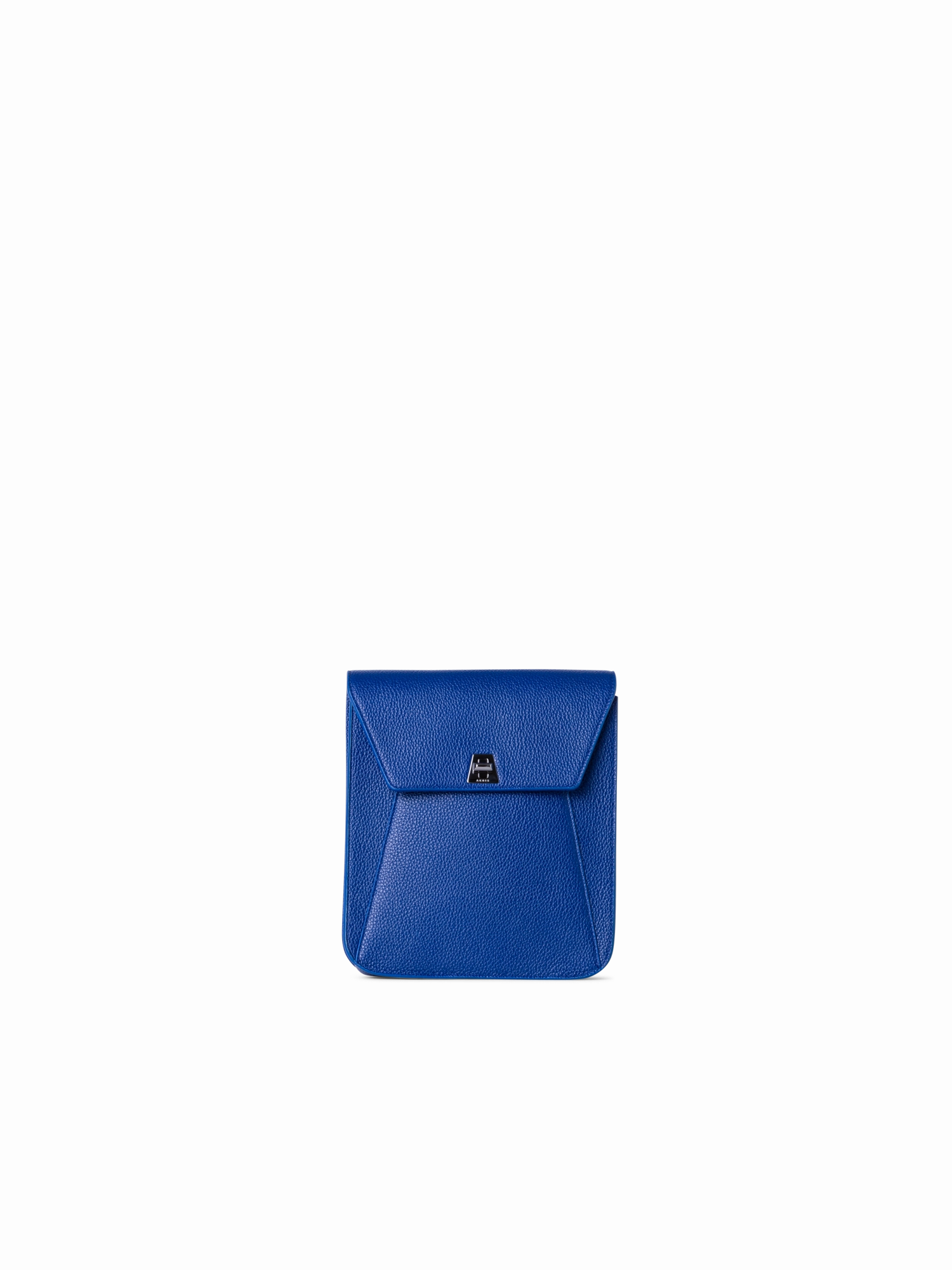 Anouk Little Messenger Bag Compact yet holds everything you need without feeling heavy Ideal for anyone seeking a practical yet stylish solution