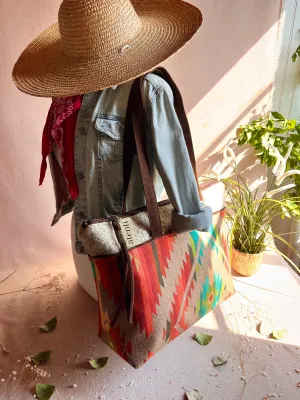 Everyday Comfort City Utility Maverick Satchel