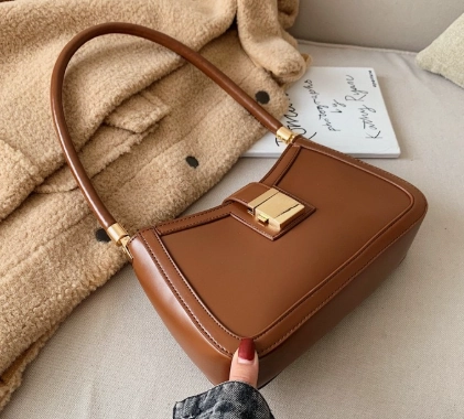 Travel Lifestyle Classic Lifestyle Fashion Valencia | Black Luxe Leather Shoulder Bag ?C Bold & Sophisticated