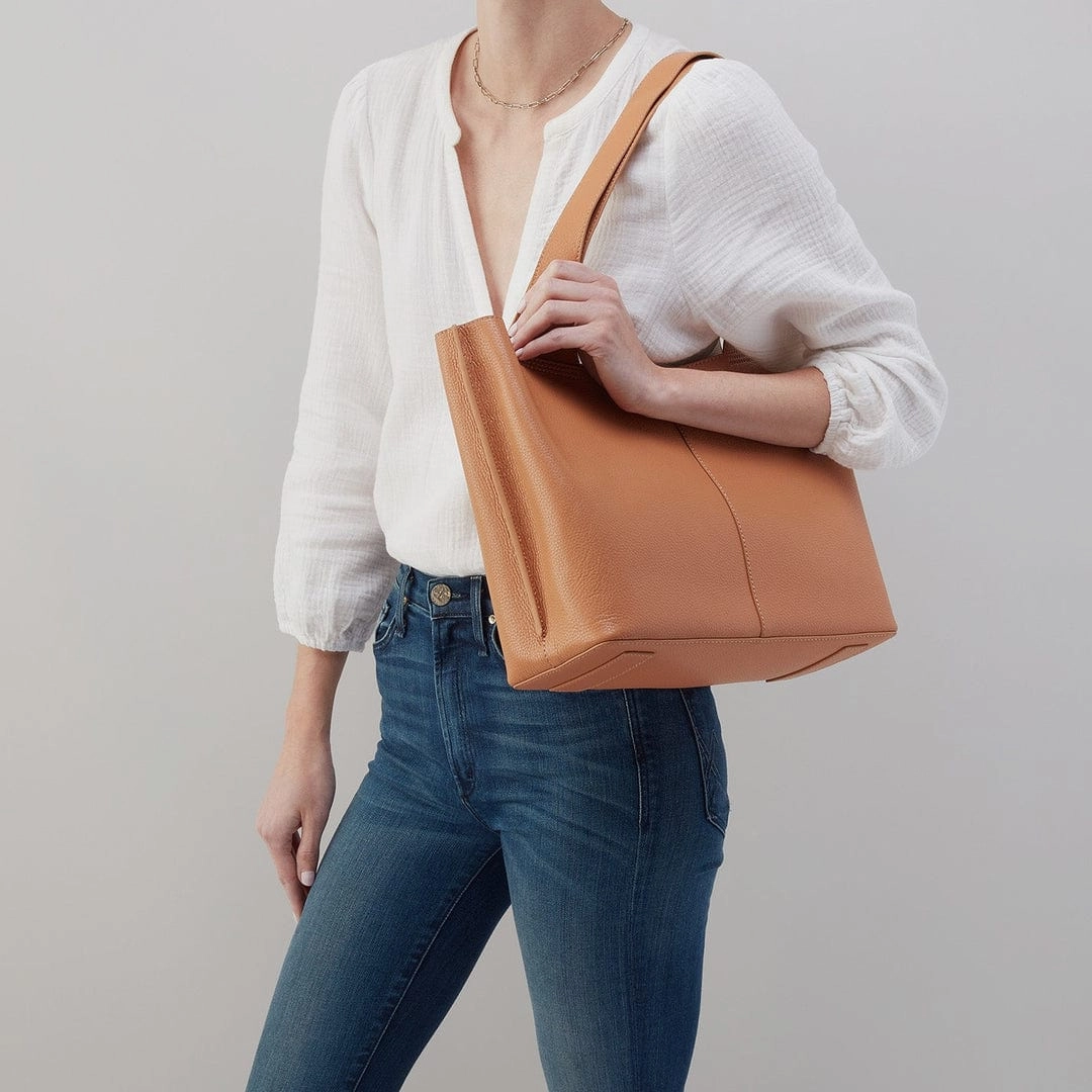 Vida Tote In Micro Pebbled Leather Everyday Durability
