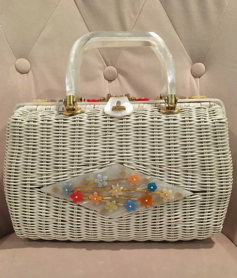 Elegant Form Bold fashion tote White Vintage Wicker Flower Handbag with Lucite Handles